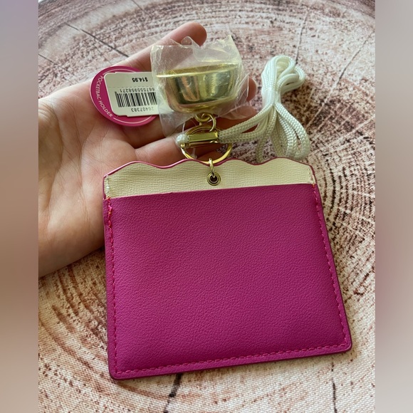 NWT-Bath & Body Card holder lanyard w/ zip pocket and Pocket Bac holder keychain - Picture 2 of 4